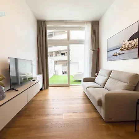 Capitolina 3 Tirabora Short Rent Triest